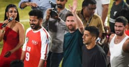 ভারতের কলকাতায় তুলকালাম, হায়দরাবাদে ভিন্ন রূপ দেখলেন মেসি