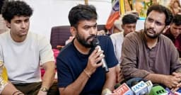 দিল্লিতে বিক্ষোভের পর মুক্তি পেলেন ককরোচ পার্টির তিন শীর্ষ নেতা