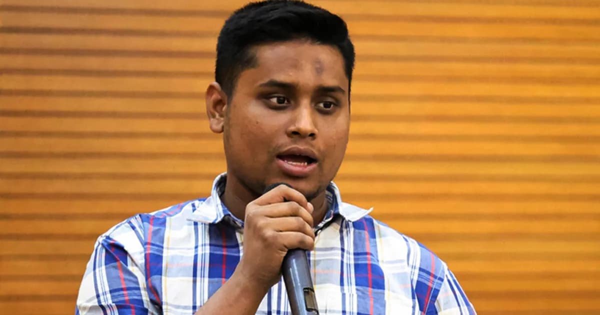 শিক্ষক বর্জনের কড়া ঘোষণা হাসনাত আবদুল্লাহর