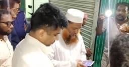 জামায়াত কর্মীর বাড়ি থেকে ইমাম-মুয়াজ্জিনদের বরাদ্দের চাল উদ্ধার