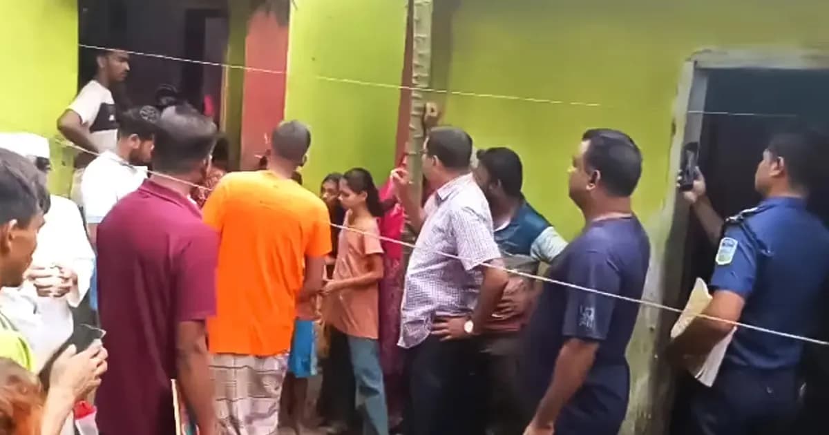 মদনে বাবাকে কুপিয়ে হত্যা, ছেলে আটক