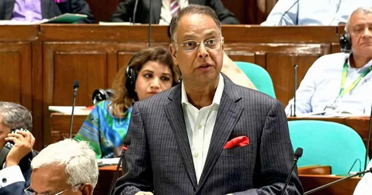 তেলের দাম বাড়ানোর বিষয়ে নতুন বার্তা দিলেন জ্বালানিমন্ত্রী