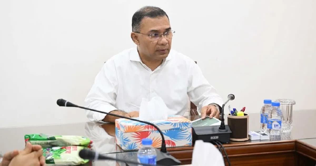 সড়ক থেকে ফিটনেসবিহীন যান দ্রুত সরানোর নির্দেশ প্রধানমন্ত্রীর