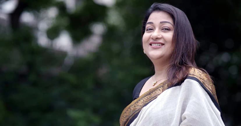 রাস্তায় বের হলে অনেকে ‘ফুফু’ বলে ডাকে: দীপা খন্দকার