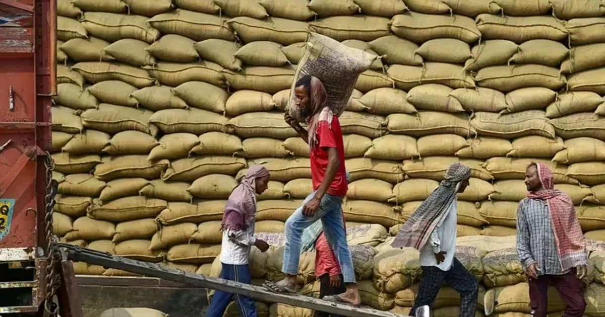 মান নিয়ে আপত্তি, ভারতের ১১ হাজার টন চাল ফেরত দিচ্ছে বাংলাদেশ