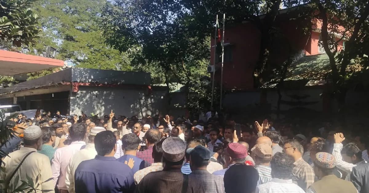 সোমবার থেকে সম্পূর্ণ শাটডাউনে যাচ্ছেন উচ্চ মাধ্যমিক শিক্ষকরা