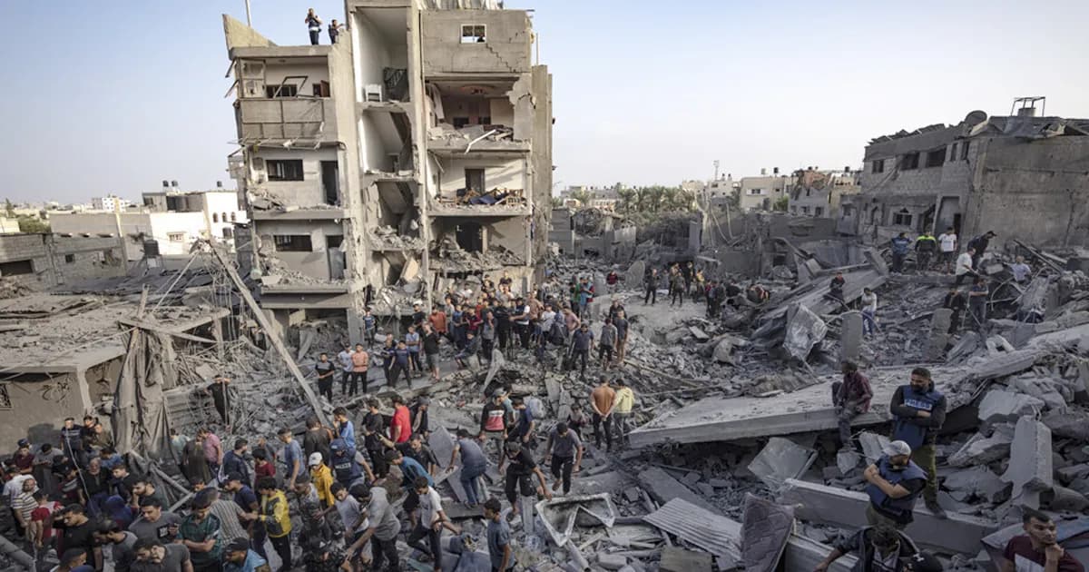 গাজায় এক ভবনের ধ্বংসস্তূপ থেকেই উদ্ধার ৪৫ মরদেহ