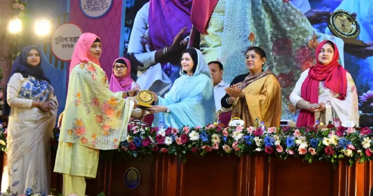 জনসেবামুখী বাহিনী গড়ার অঙ্গীকারে শেষ হলো পুলিশ সপ্তাহ