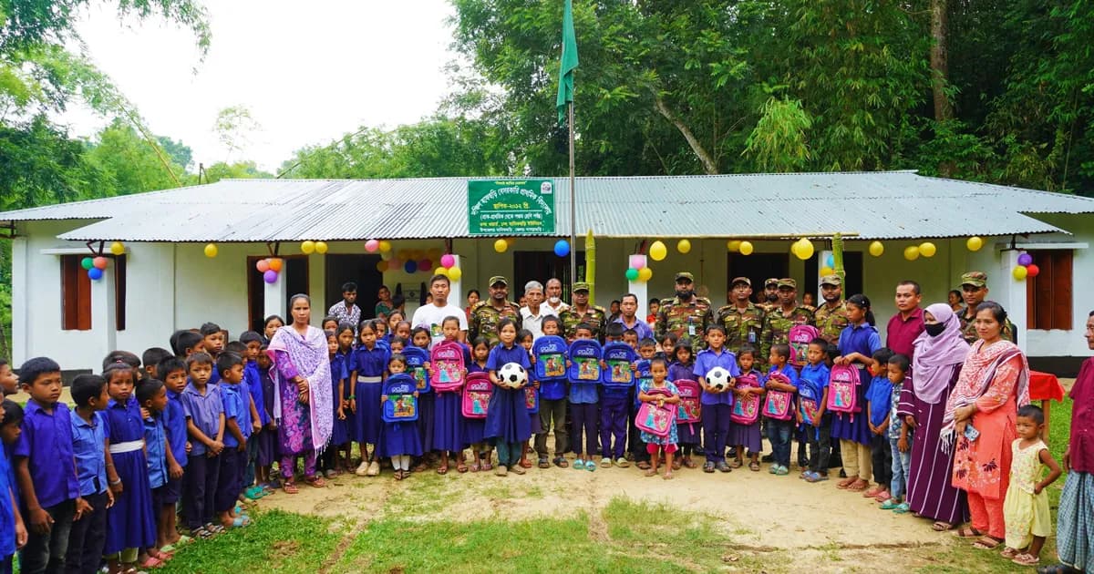 মানিকছড়ির দুর্গম জনপদে সেনাবাহিনীর উদ্যোগে বিদ্যালয় সংস্কার