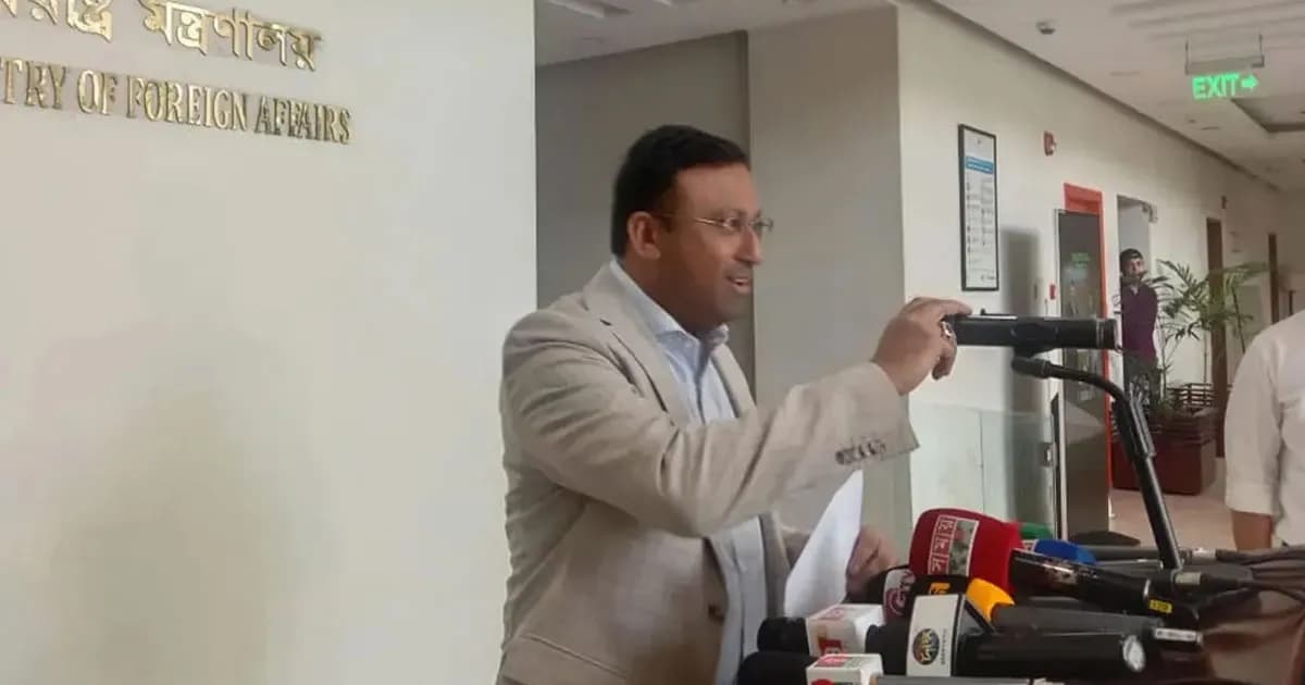 শেখ হাসিনার বাংলাদেশে ফেরার আর কোনো সুযোগ নেই: হুমায়ুন কবির