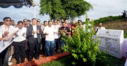 শহীদ ওয়াসিমের কবর জিয়ারত করলেন প্রধানমন্ত্রী, দিলেন আর্থিক সহায়তা