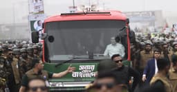 লাখো কণ্ঠের উচ্ছ্বাসে দেশে স্বাগত জানানো হলো তারেক রহমানকে