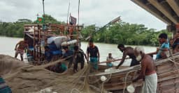 জিয়ানগরে বলেশ্বর নদীতে ট্রলার থেকে পড়ে জেলে নিখোঁজ