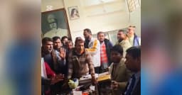 ভালুকা পাইলট উচ্চ বিদ্যালয়ে ভর্তি লটারি নিয়ে উত্তেজনা, ইউএনও অবরুদ্ধ