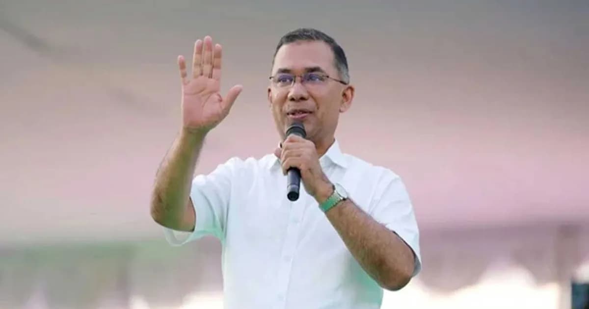 প্রায় আট ঘণ্টার সফর শেষে ঢাকায় ফিরলেন প্রধানমন্ত্রী তারেক রহমান