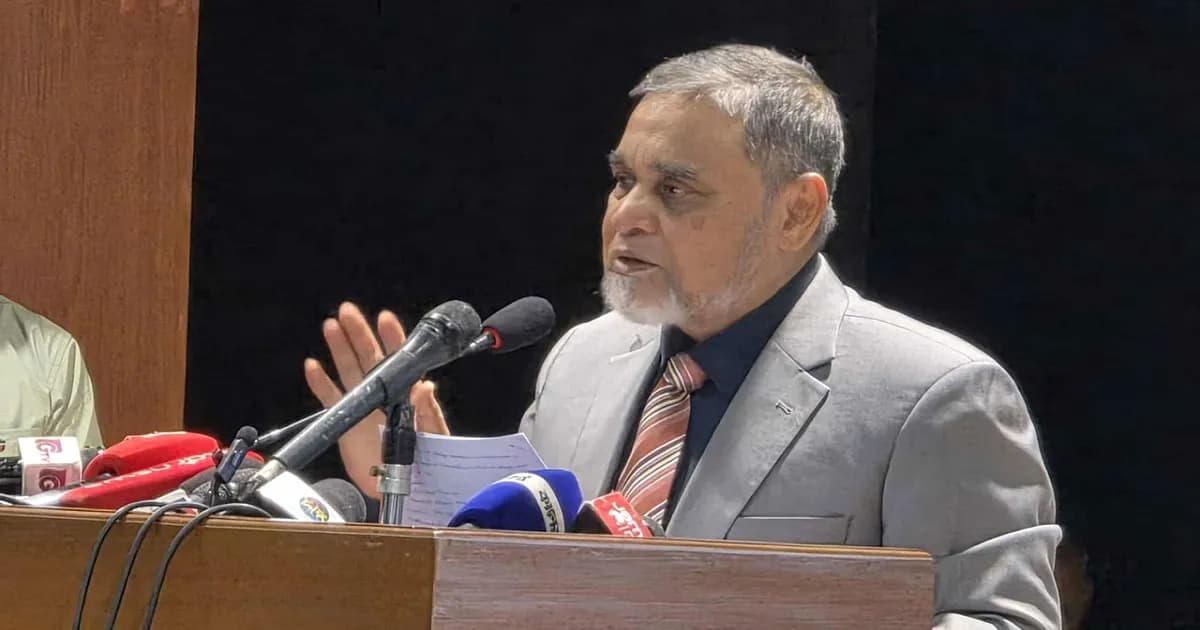 আল্লাহকে সাক্ষী রেখে শপথ নিলেন নির্বাচন কর্মকর্তারা