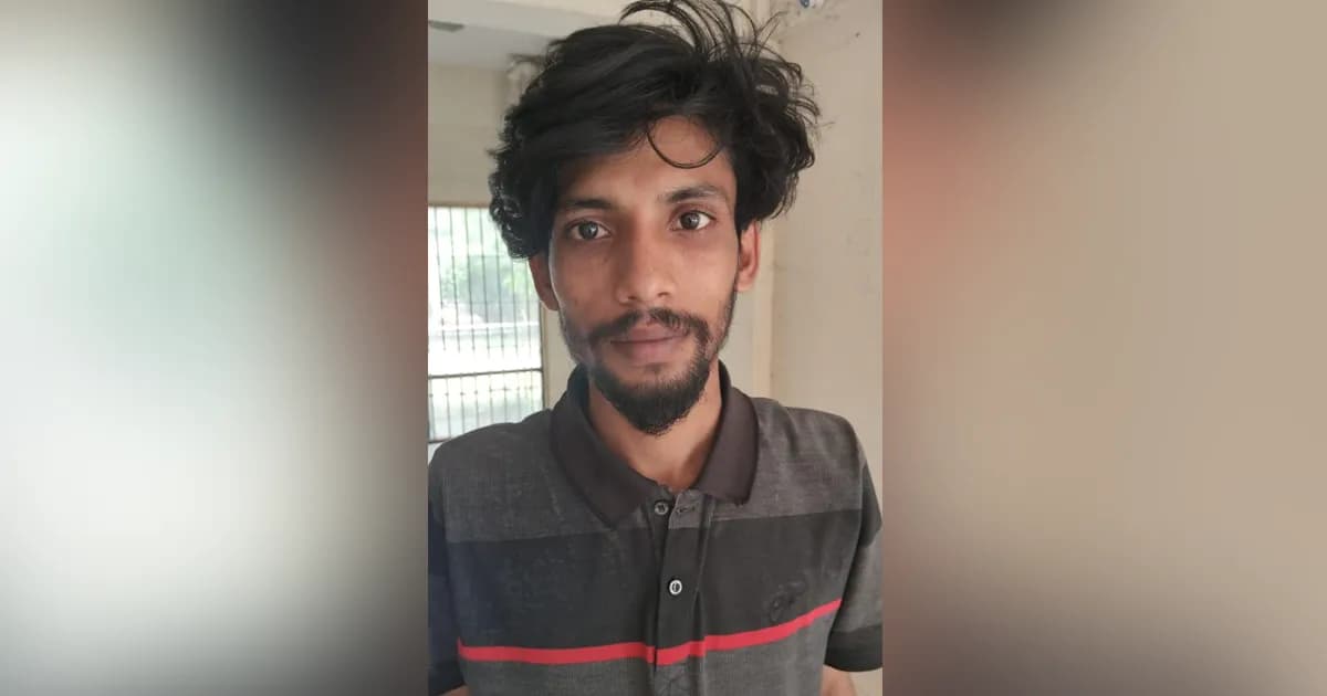 দামুড়হুদায় পুলিশের অভিযানে ইয়াবাসহ চিহ্নিত মাদক কারবারি আটক