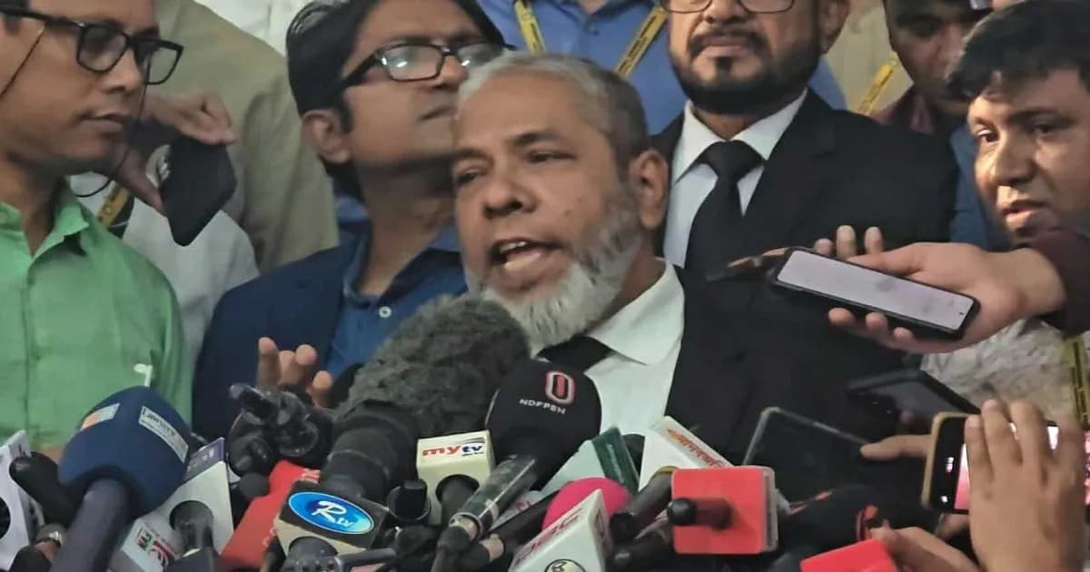 আমি সত্যিই কষ্ট পাচ্ছি: শেখ হাসিনার আইনজীবী