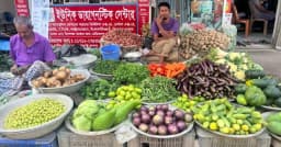 ধামরাইয়ে বেড়েছে সবজিসহ আলু ও পেঁয়াজের দাম