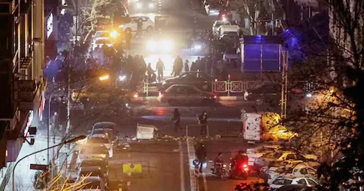 ইরানে সরকার পতনের আন্দোলন ঘিরে যুক্তরাজ্যের নতুন পদক্ষেপ