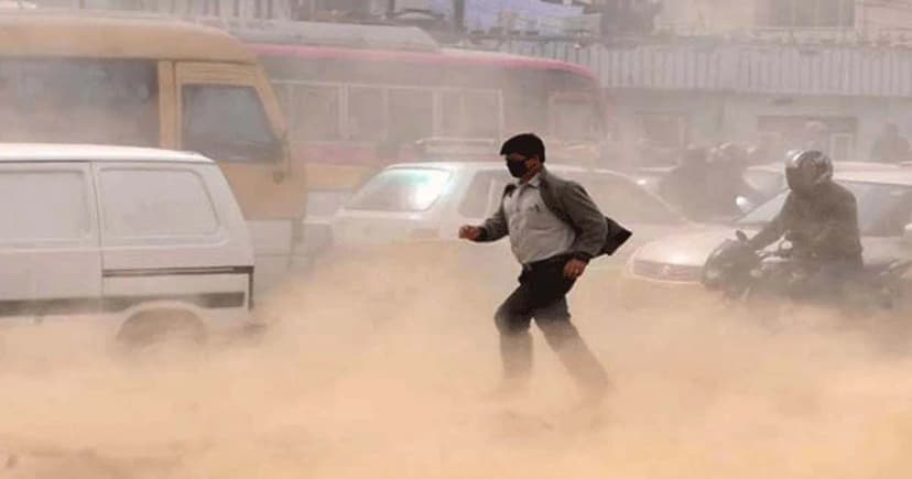 বিশ্বের দূষিত শহরের তালিকায় ঢাকা শীর্ষ পাঁচে