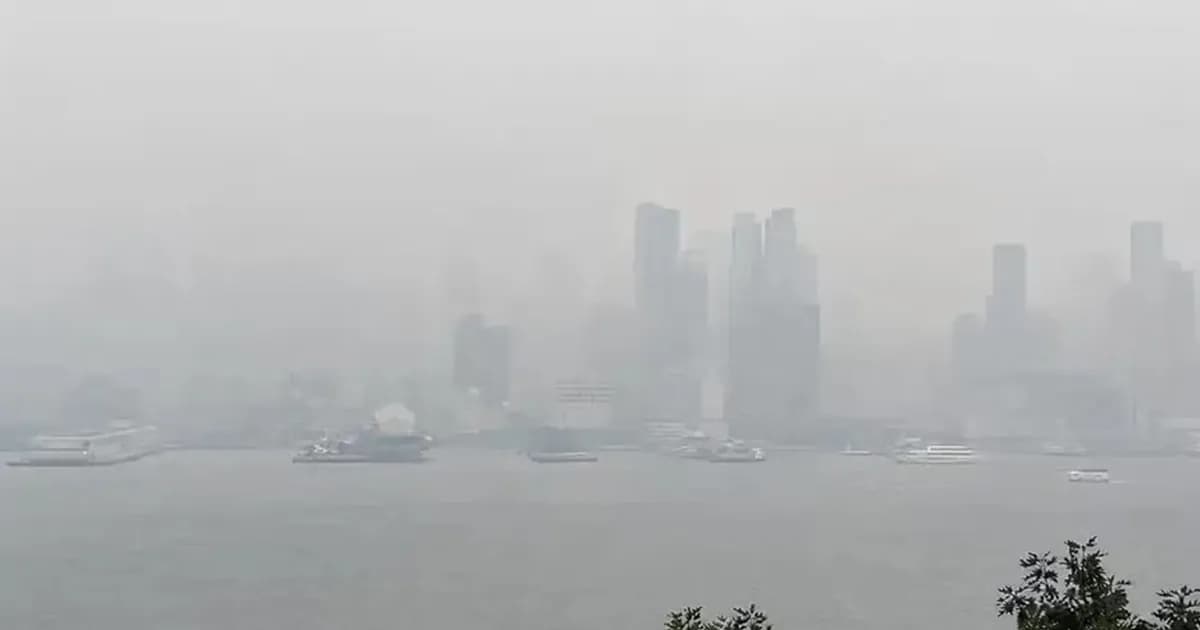 ফাইনালের শহরে একদিন শ্বাস নিলেই ১০টি সিগারেটের সমান ক্ষতি!