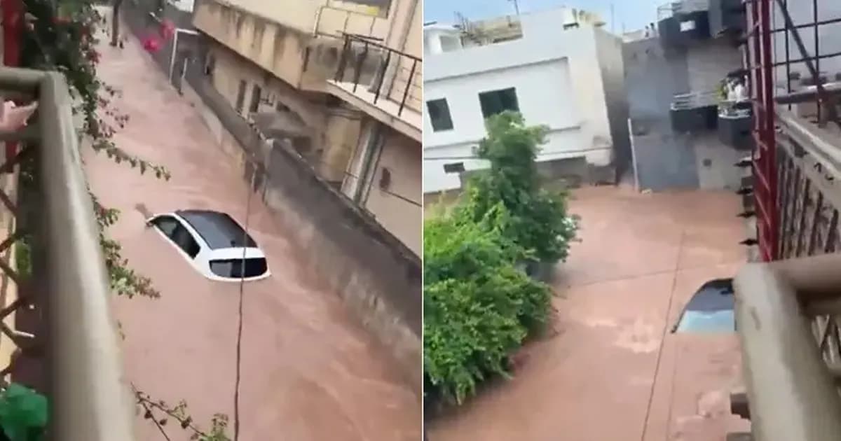 মুষলধারে বৃষ্টিতে পাকিস্তানে ভয়াবহ পরিস্থিতি, স্কুল বন্ধ ঘোষণা