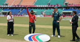 নতুন অধিনায়কের নেতৃত্বে ব্যাটিংয়ে বাংলাদেশ