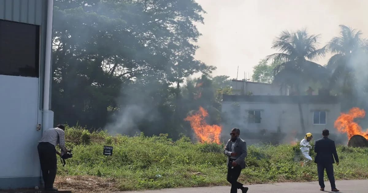 অগ্নিকাণ্ড মোকাবিলায় চট্টগ্রাম বিমানবন্দরে মহড়া