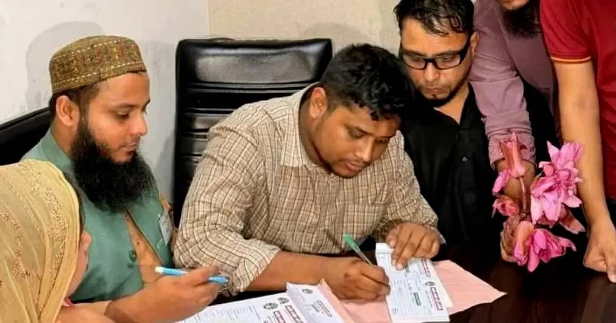 মনোনয়ন ফরম কেনার মাধ্যমে আসনটি আমার নিশ্চিত হয়ে গেল: হাসনাত