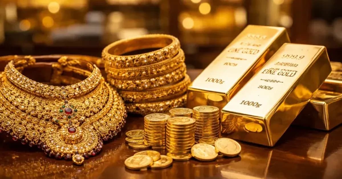 বিশ্ববাজারে সোনার দামে বড় পতন, দেশে ভরি কত?