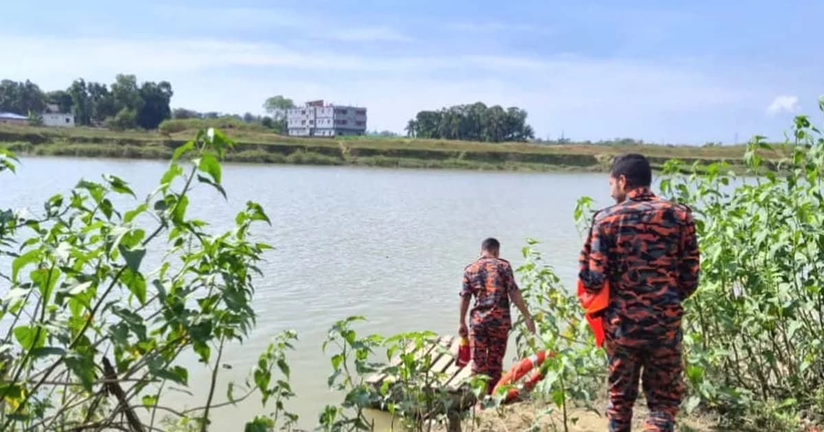 মাদকসেবন সন্দেহে মারধর প্রাণ বাঁচাতে নদীতে ঝাঁপ, মিলছে না খোঁজ