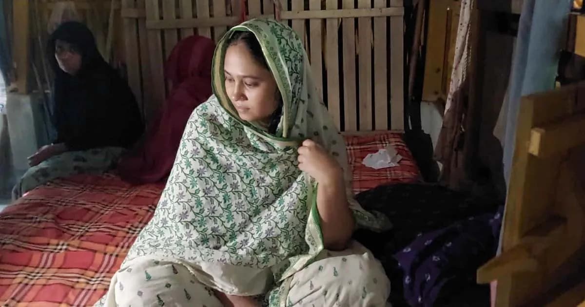 বিয়ের আগেই গর্ভবতী, সন্তানের স্বীকৃতি চেয়ে ৪ দিন ধরে অনশন