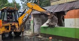 পশ্চিমবঙ্গে বুলডোজারে গুঁড়িয়ে দেওয়া হলো তৃণমূলের কার্যালয়
