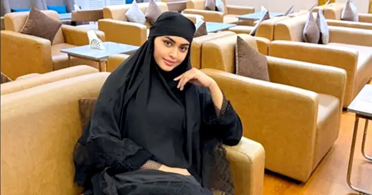 ওমরা পালন করতে সৌদি আরবে গেলেন মারিয়া মিম