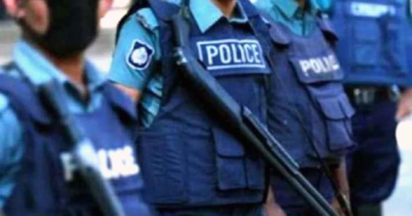 পুলিশের ঊর্ধ্বতন ৮ কর্মকর্তাকে বদলি