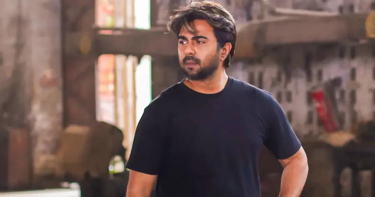 এবার সাংবাদিক হয়ে ফিরছেন অপূর্ব