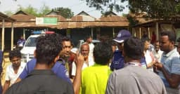 বোমা মেরে মুরগির বিষ্ঠা লুট করছিলেন জামায়াত নেতারা, গ্রেফতার ৪