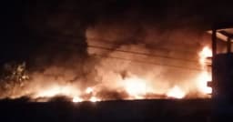 শ্রীপুরে ঝুট গুদামে আগুন, কোটি টাকার মালামাল পুড়ে ছাই