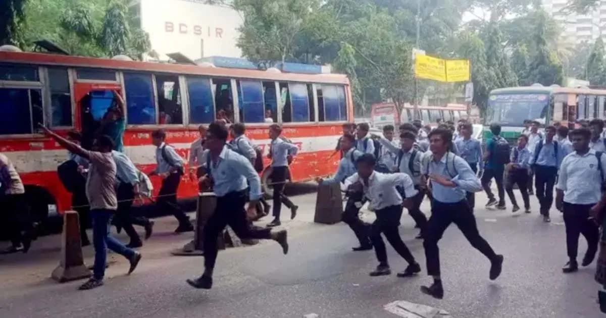 ঢাকা কলেজ ও আইডিয়াল কলেজের শিক্ষার্থীদের সংঘর্ষ