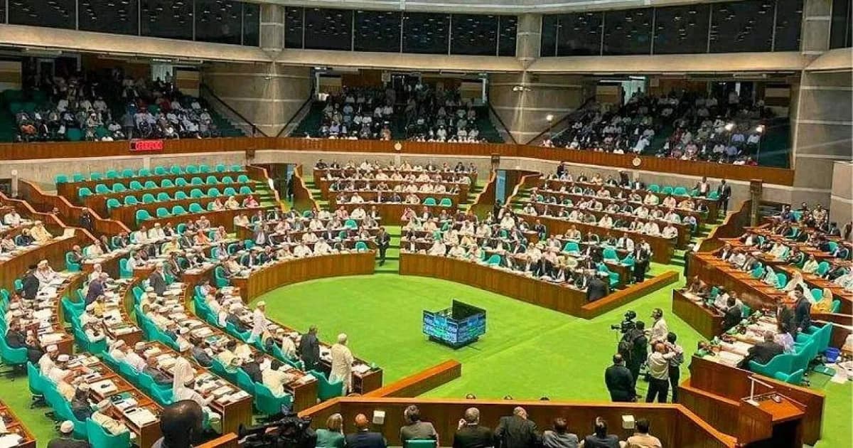 সংসদে কাগজ দেখে বক্তব্য দেওয়া যাবে না, বিপাকে এমপিরা