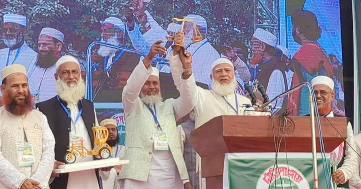 একই অপরাধে সাধারণ মানুষ ও প্রধানমন্ত্রীর একই বিচার হবে