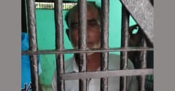 যুবলীগকর্মীকে ধরতে বাসায় অভিযান, না পেয়ে বাবাকে গ্রেপ্তার