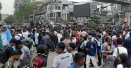 সায়েন্সল্যাবের ছেড়ে শিক্ষা বোর্ডমুখী শিক্ষার্থীরা, ভিসি চত্বরে পুলিশি বাধা