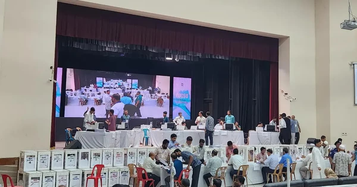 এক হলের ফল ঘোষণা, ভিপি-এজিএসে এগিয়ে ছাত্রশিবির