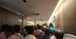 ভাতা বাস্তবায়নের দাবিতে সচিবালয়ে অবরুদ্ধ অর্থ উপদেষ্টা