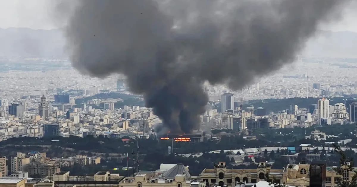 তেহরানে ক্ষেপণাস্ত্র হামলা চালিয়েছে ইসরায়েল