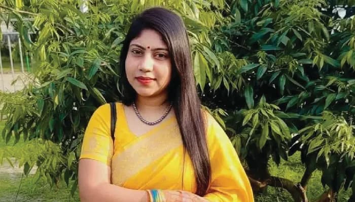 এনসিপি নেত্রী রুমীর দাফন সম্পন্ন