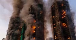 হংকংয়ে ভয়াবহ অগ্নিকাণ্ডে নিত হবেড়ে ৪৪, নিখোঁজ ২৭৯