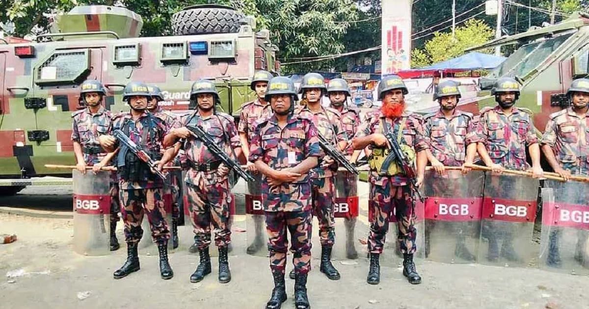 বিজিবির নিরাপত্তার চাদরে ধানমন্ডিসহ রাজধানীর বিভিন্ন স্থান
